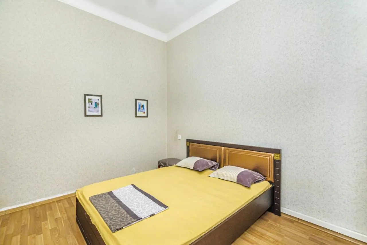 Cucla Apartment Targovu Baku